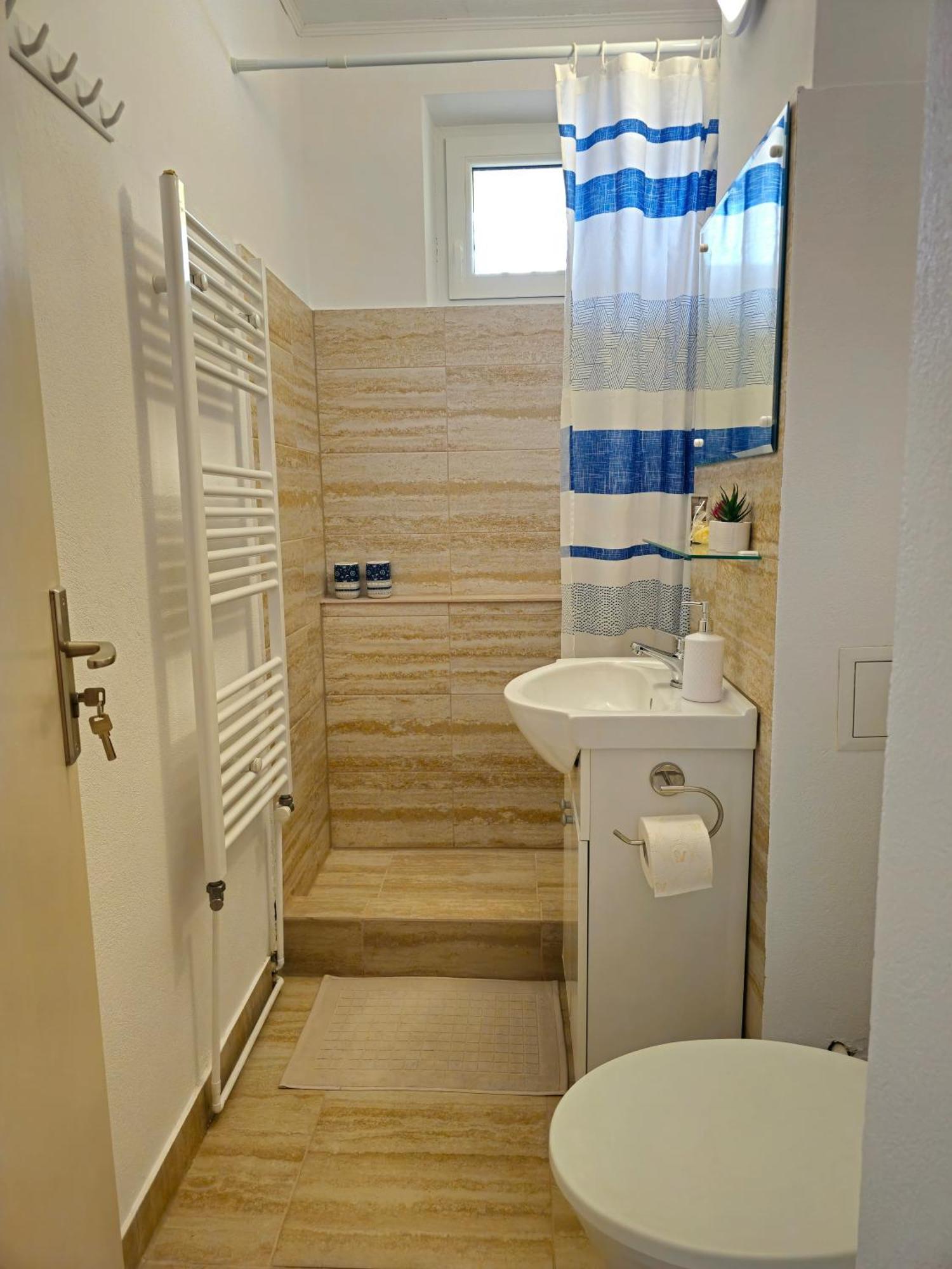 Aparthotel Sibiu Cedonia Exteriör bild