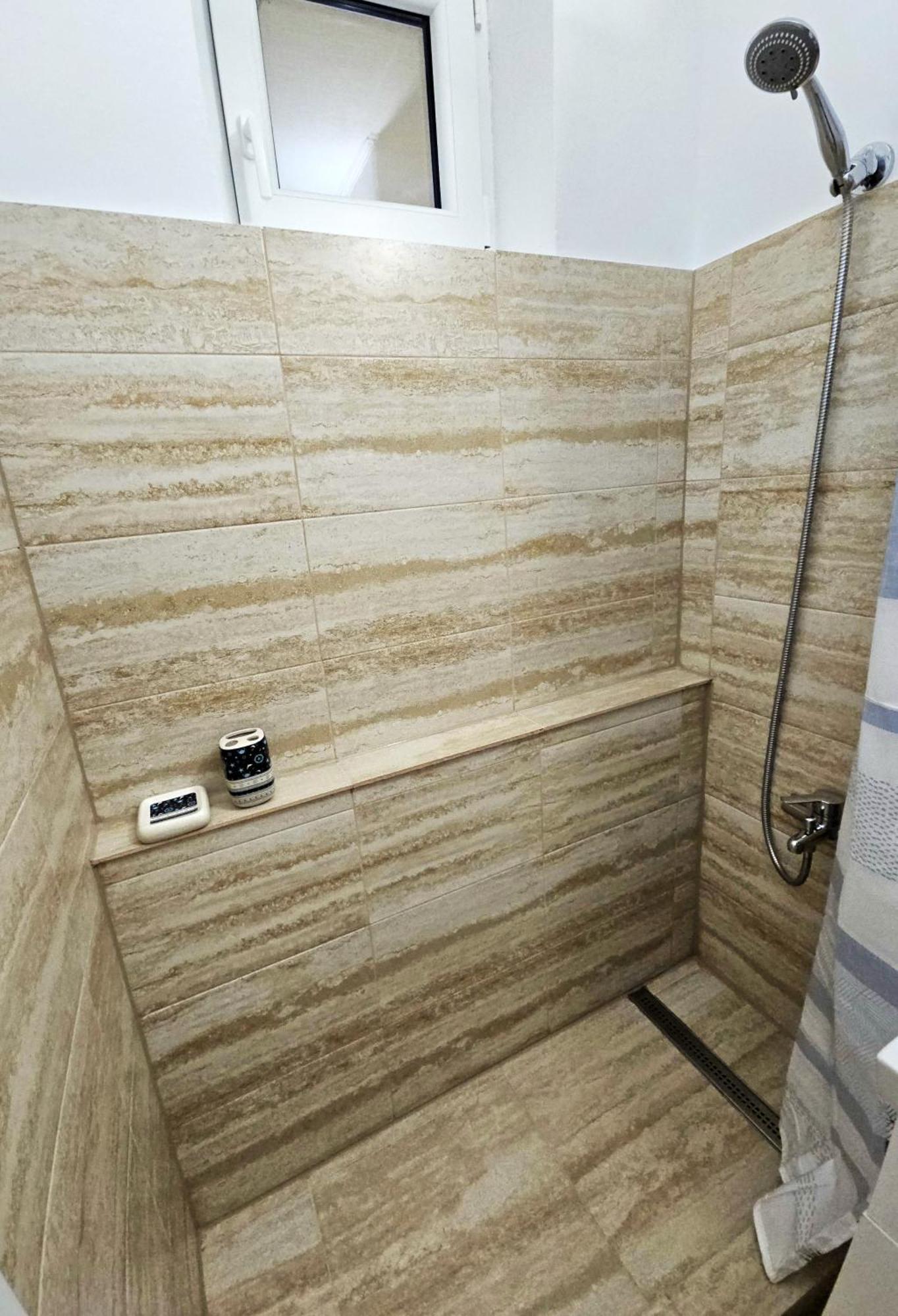 Aparthotel Sibiu Cedonia Exteriör bild